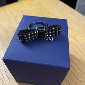 Swarovski black bow stuffed ring